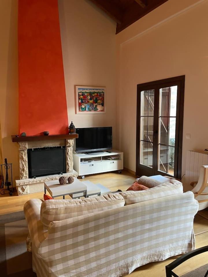 Coqueto Apartamento Duplex Fiscal Bagian luar foto